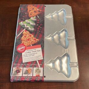 Wilton Christmas Tree Cookie Treat Pan New